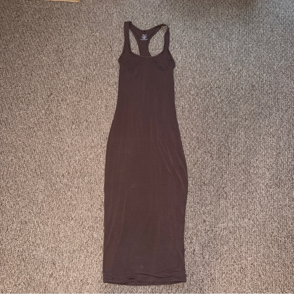 We Are Tala 365 Racerback Bodycon Maxi Dress in Mocha - Picture 5 of 11